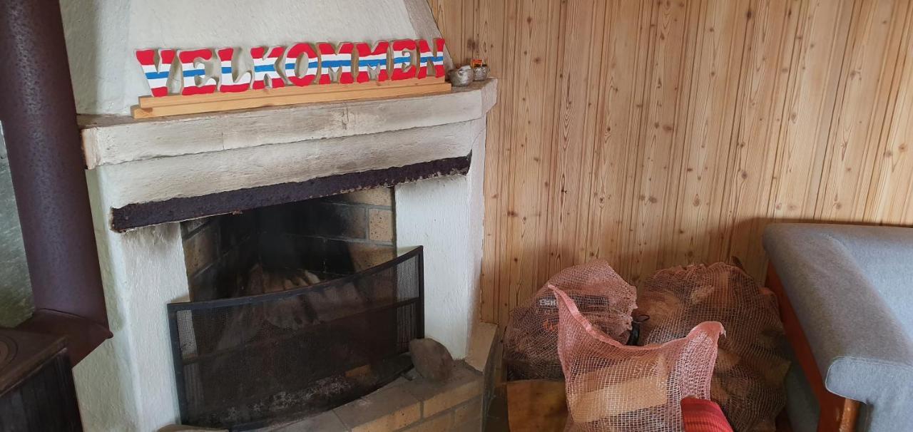 Cabin In The Woods, Lolandsvannet Near Kristiansand 维尼斯拉 外观 照片