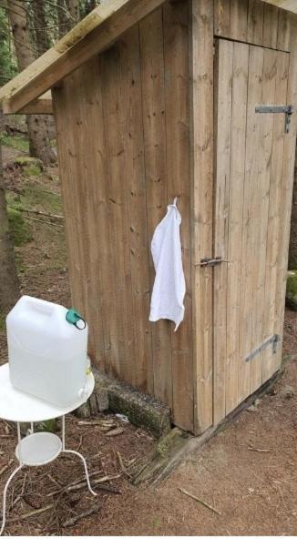 Cabin In The Woods, Lolandsvannet Near Kristiansand 维尼斯拉 外观 照片